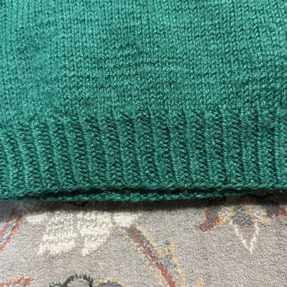 Handmade Sweater featuring Pluto - amazing!!! - Picture 5 of 7